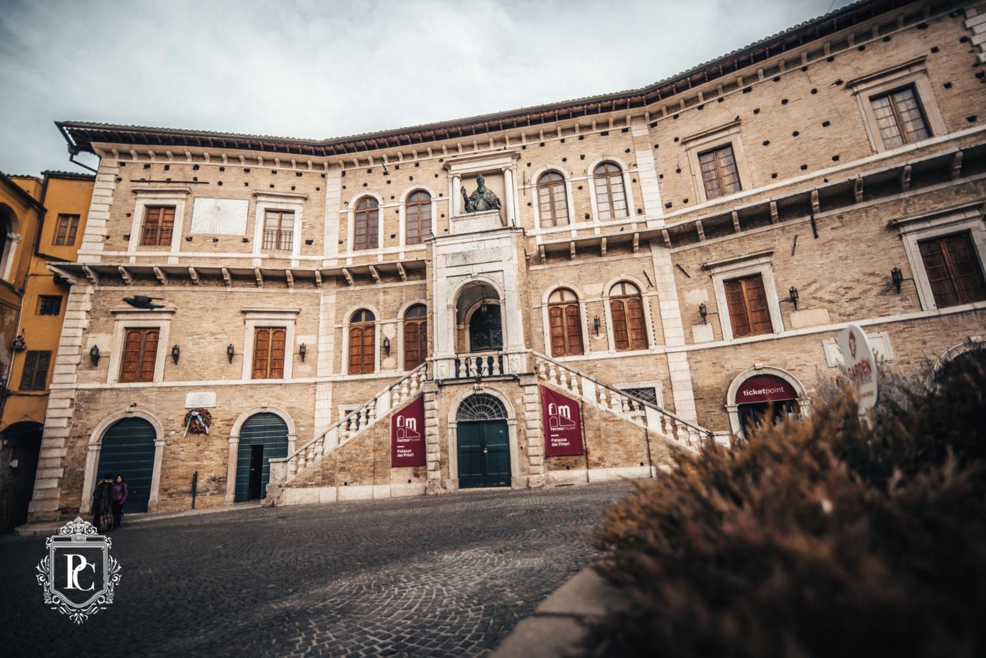 Palazzo Capparucci - Dimora Storica Ξενοδοχείο Φέρμο Εξωτερικό φωτογραφία